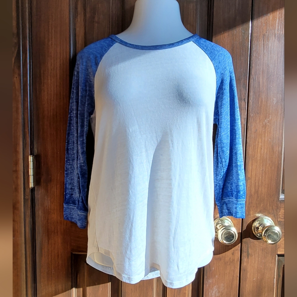 Lucky Brand 3/4 Sleeve Cream & Blue Top P2 P 18 L 19